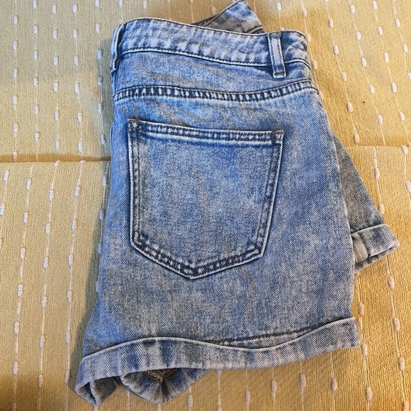 Pacsun denim shorts - Picture 2 of 3